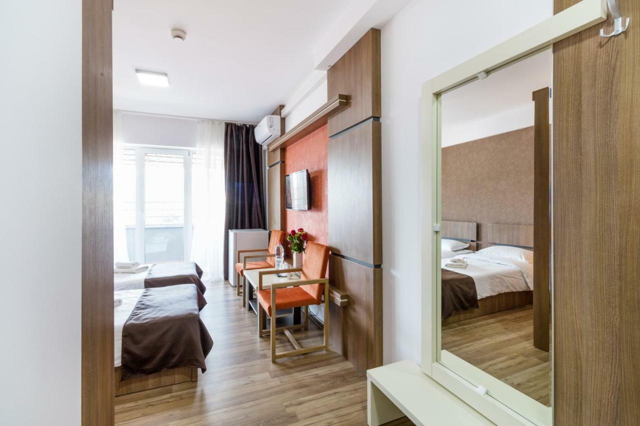 Hb Brilliant Hotel บราชอฟ ภายนอก รูปภาพ